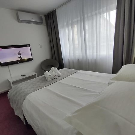 Creative Apartment Baia Mare Extérieur photo