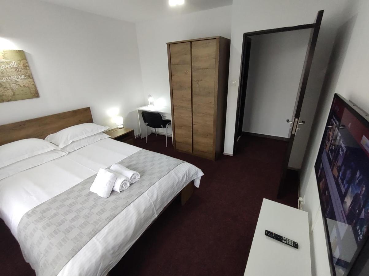 Creative Apartment Baia Mare Extérieur photo